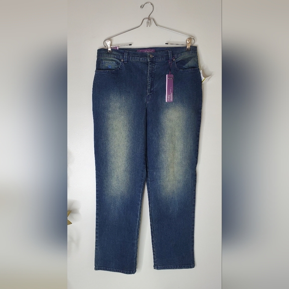 Gloria Vanderbilt Slimming Jean With Embroidered Pocket Classic Rise 14 Short - Picture 1 of 10